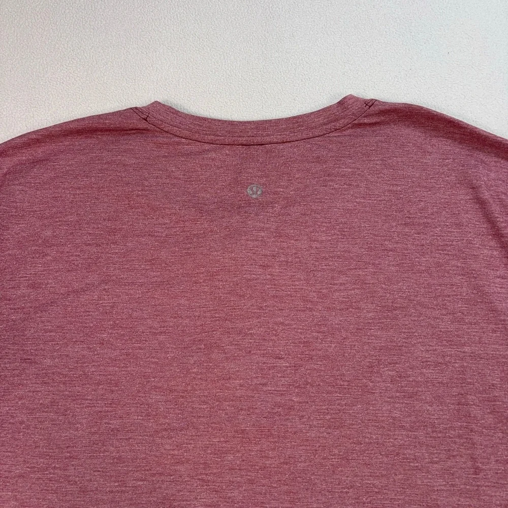 Lululemon T.H.E. HenleyShirt Men's 2XL* Heathered Rosewood Red Logo *SMALL HOLE* - Picture 7 of 16